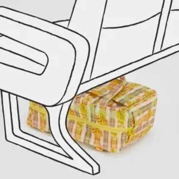 NEW! BAGGU Retired Pattern (Collina Strada NWT Small Cloud Carry-on Boxer Plaid) - Picture 2 of 9